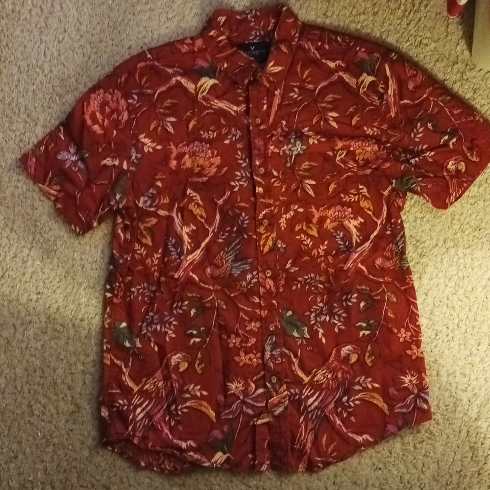 American Eagle Floral Button Up